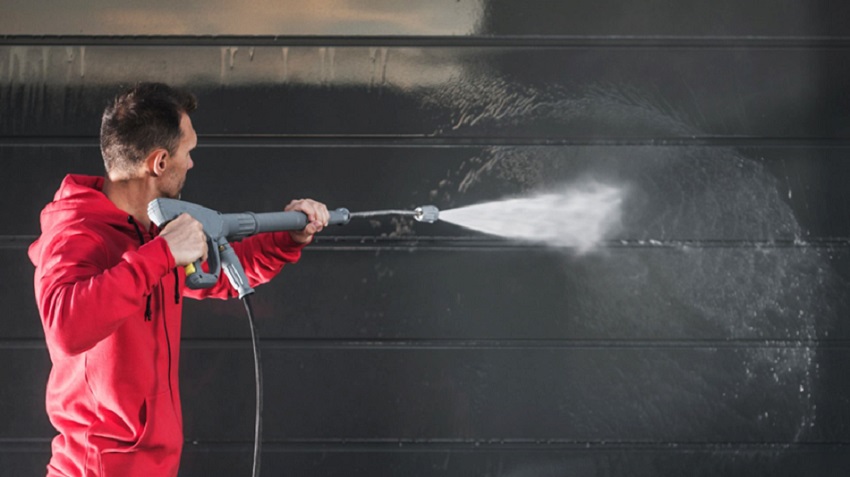 Pressure Washing Your Commercial Property
